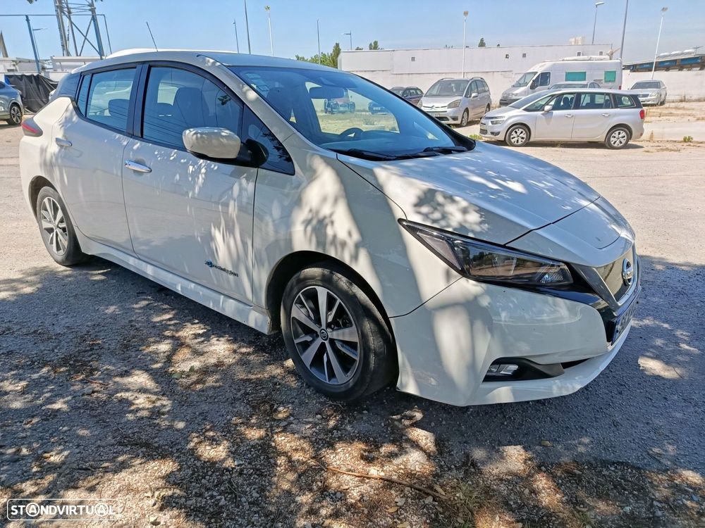 Nissan Leaf - 2