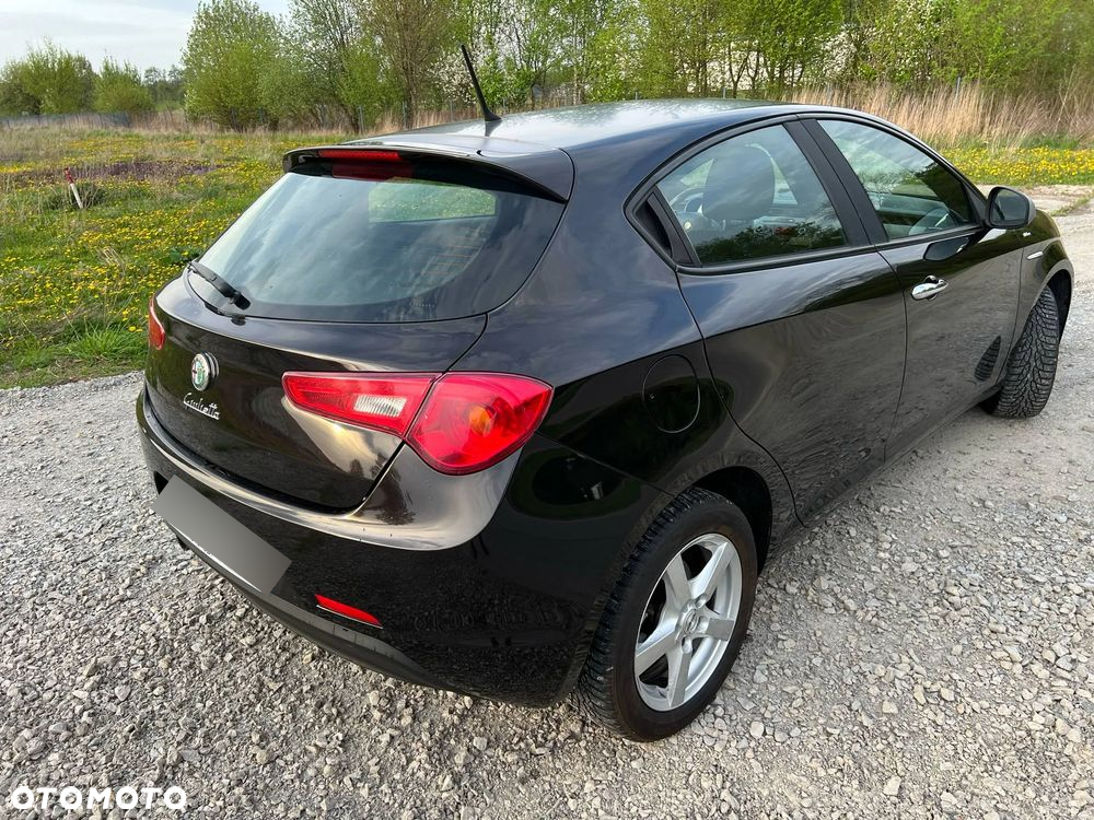 Alfa Romeo Giulietta 1.6 JTDM Veloce - 6