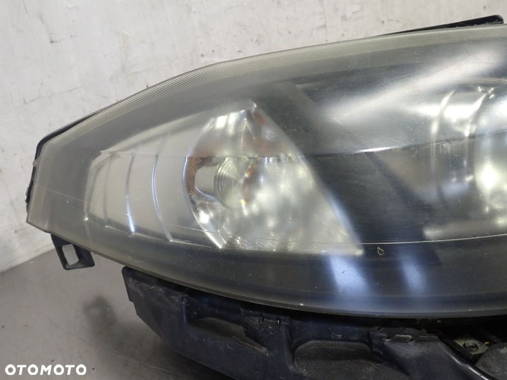 LAMPA PRAWA PRZEDNIA XENON RENAULT LAGUNA II 1.9 8200354743 - 15