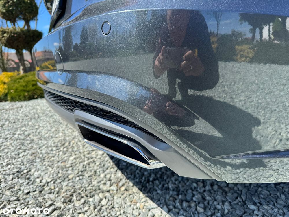 Audi A6 Avant 2.0 TDI Ultra S tronic - 16