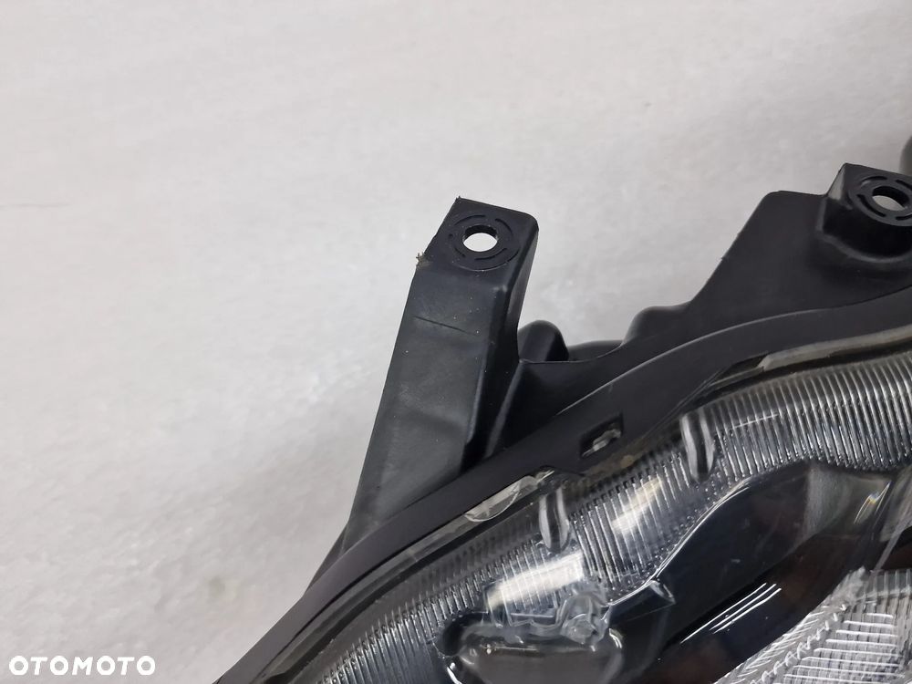 NISSAN MICRA K16 16- LEWA ZWYKŁA LAMPA PRZEDNIA PRZÓD LED , NR KOITO 100-18730 / 100-18728 , NR AUKCJI LA197 - 4