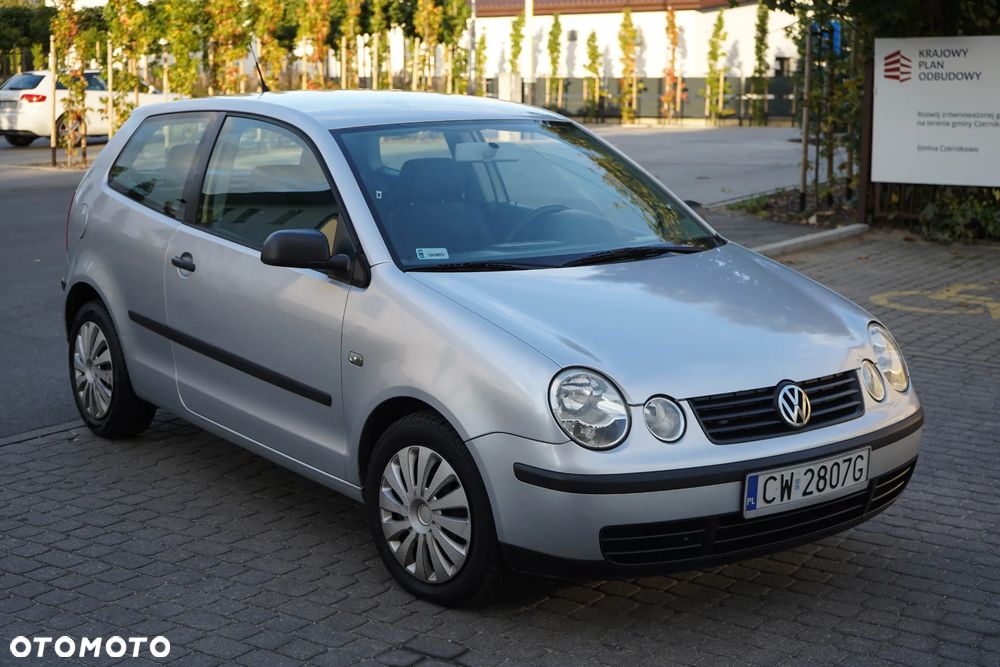 Volkswagen Polo - 2
