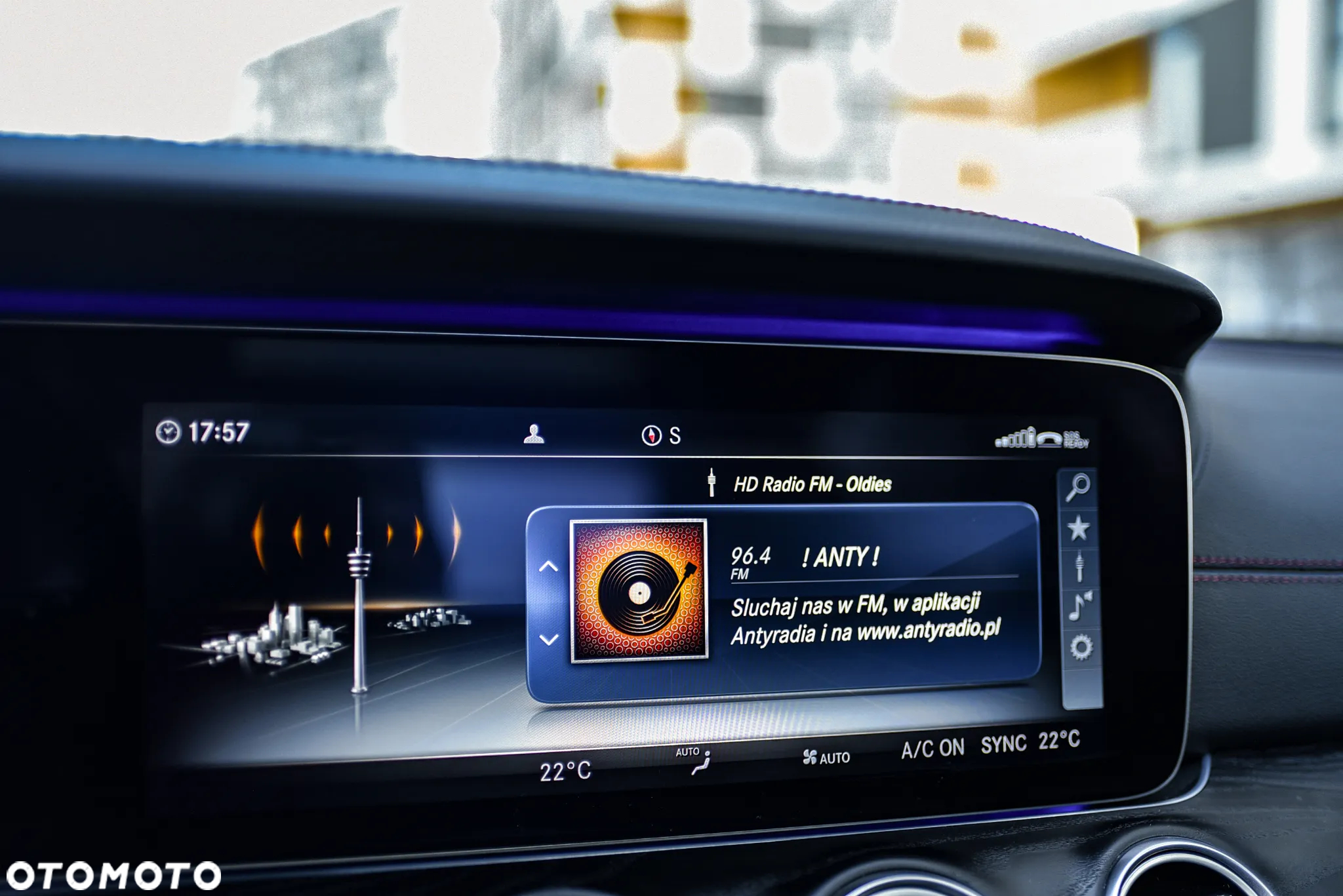 Mercedes-Benz Klasa E AMG 53 Coupe 4-Matic+ 9G-TRONIC - 14