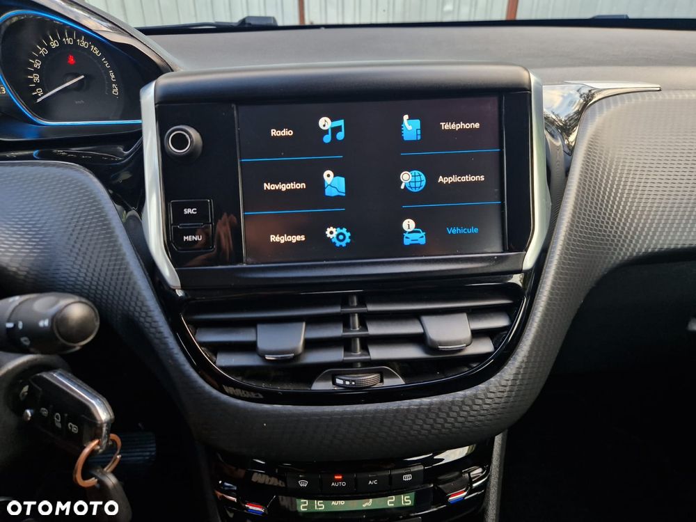 Peugeot 2008 - 23