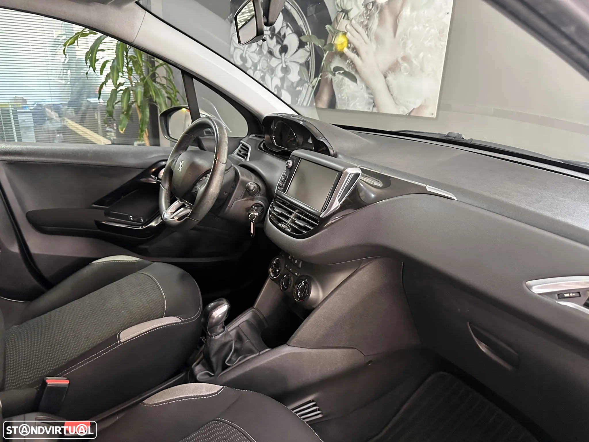 Peugeot 208 1.2 PureTech Style - 18