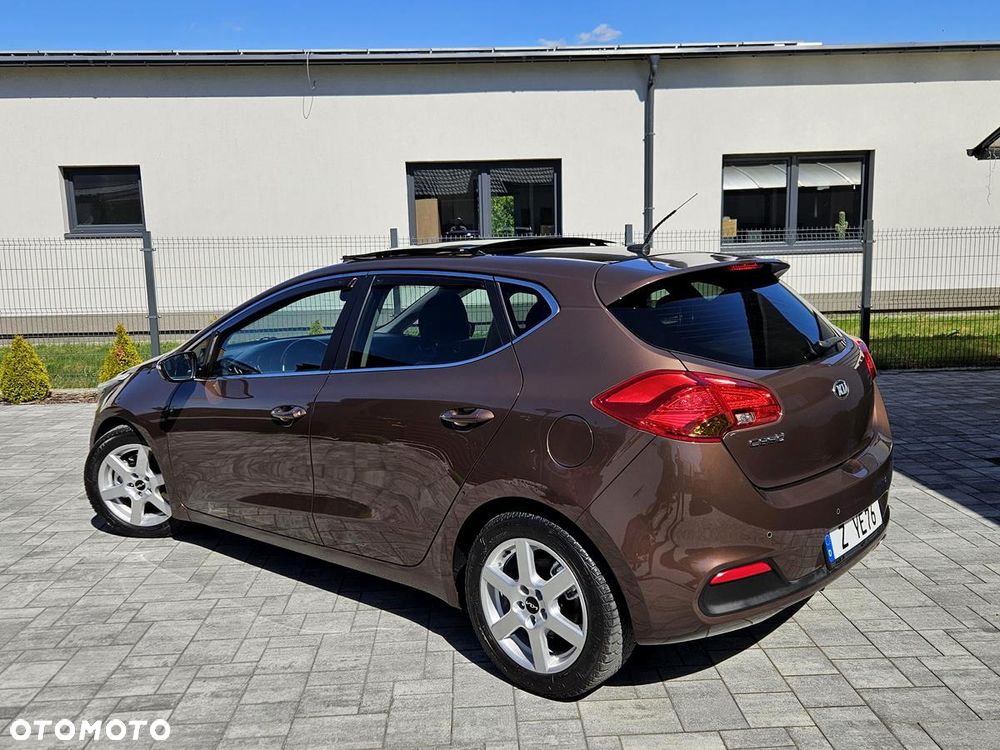 Kia Ceed 1.6 GDI DCT Platinum Edition - 6