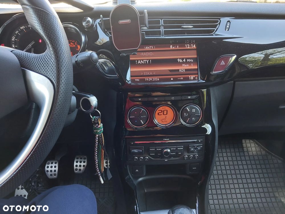 Citroën DS3 1.6 THP Ultra Prestige - 11
