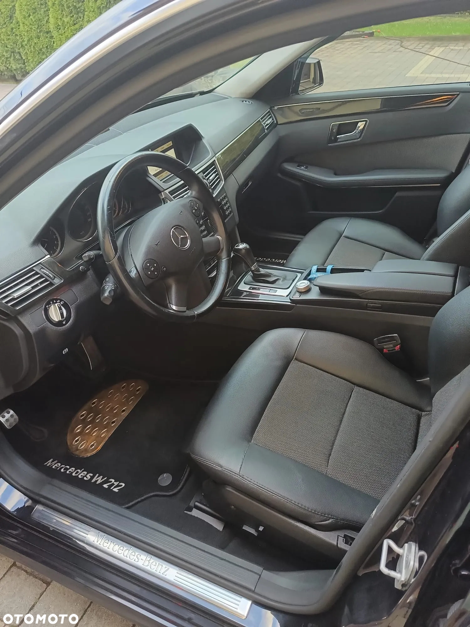 Mercedes-Benz Klasa E 220 CDI BlueEff Avantgarde - 5
