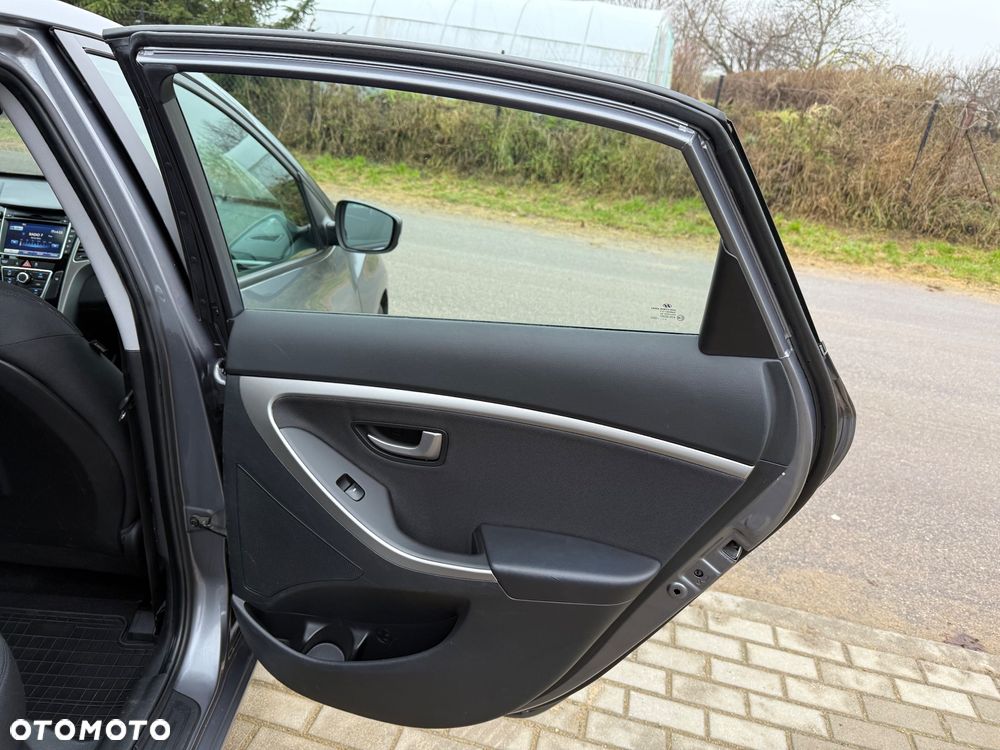 Hyundai i30 1.4 Classic + - 25