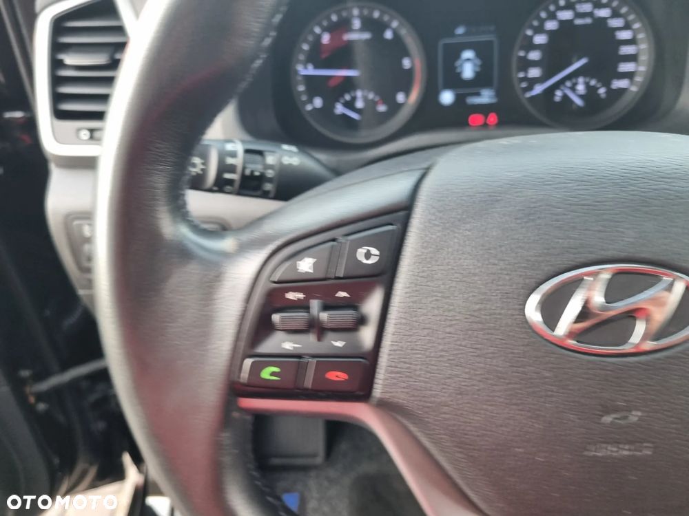 Hyundai Tucson blue 1.7 CRDi 2WD Intro Edition - 22