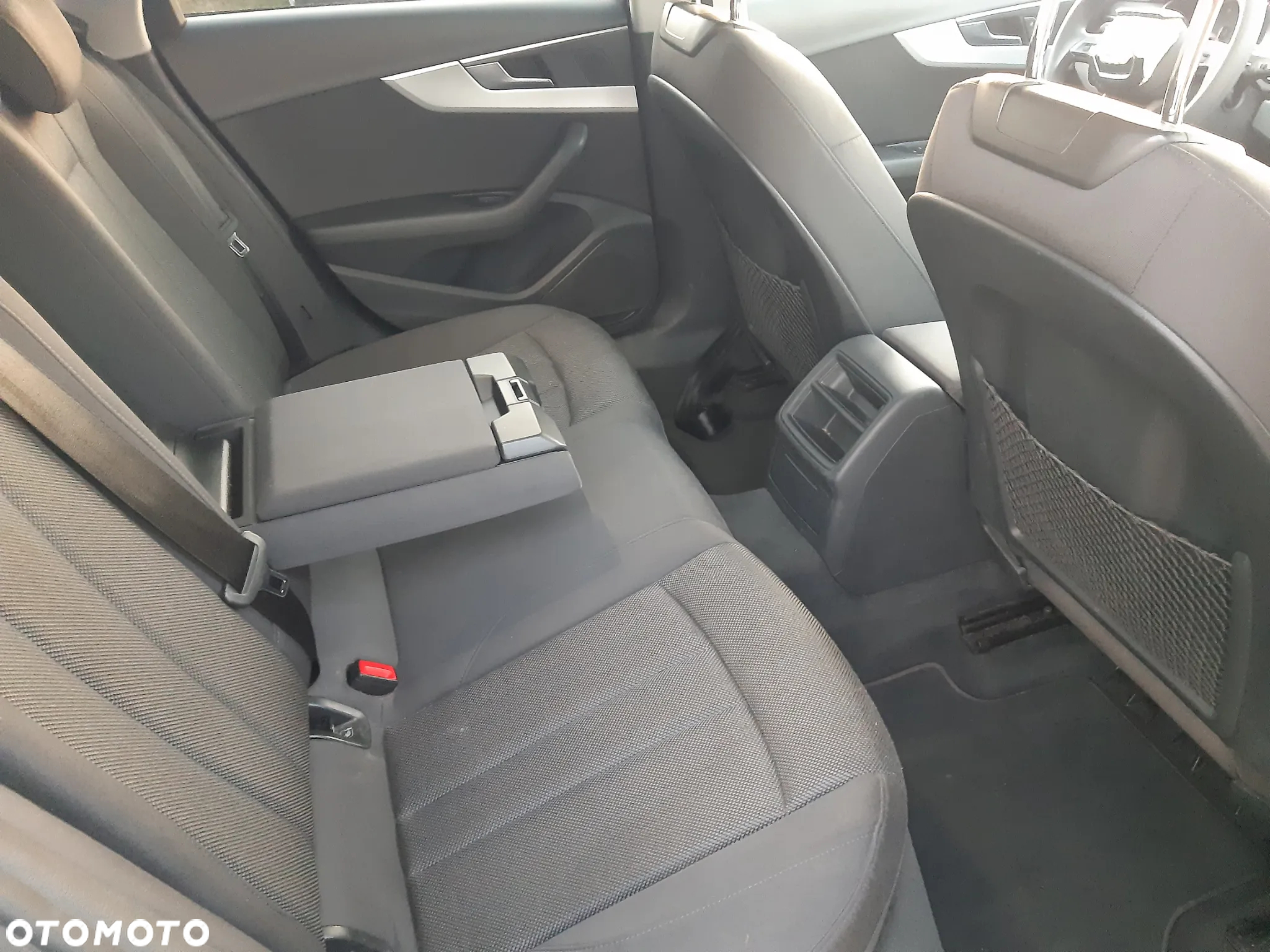 Audi A4 Avant 2.0 TDI - 16