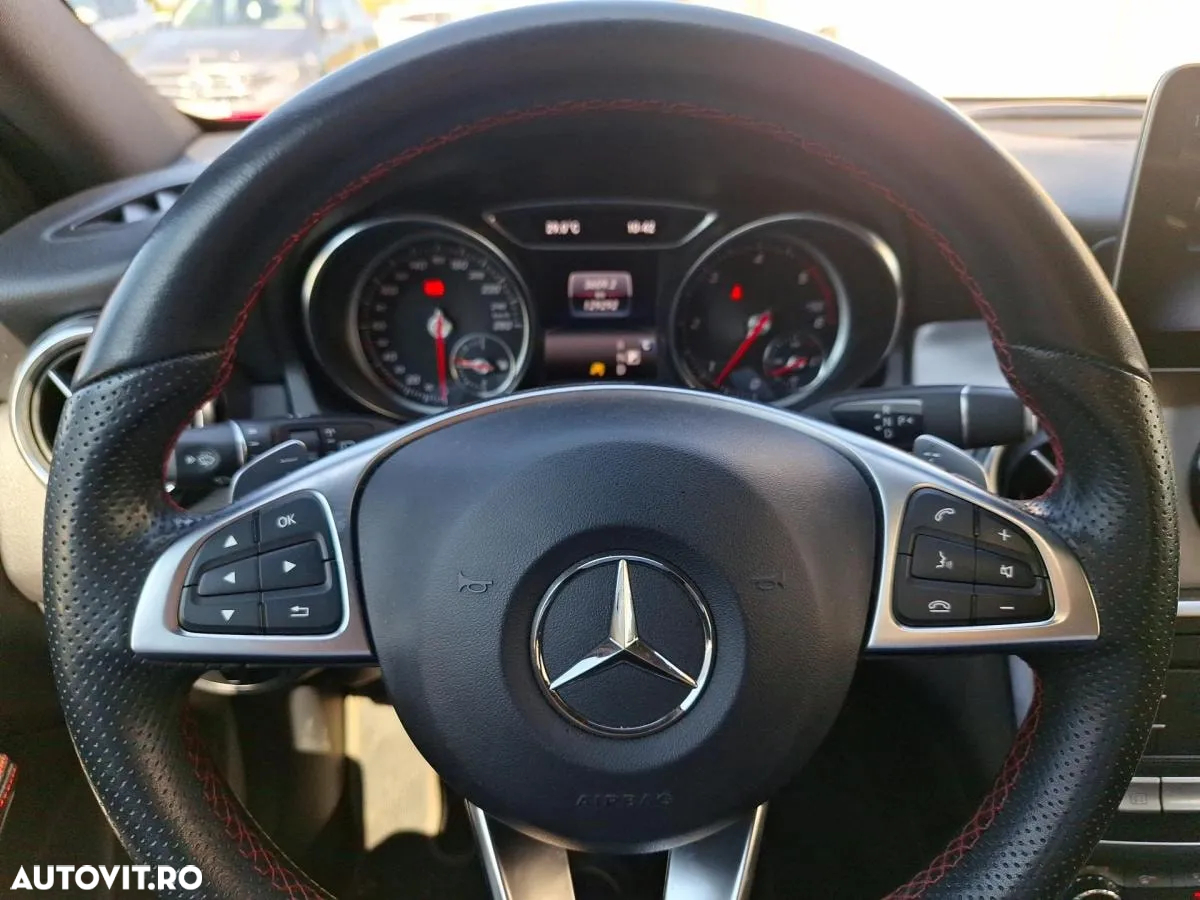 Mercedes-Benz GLA 220 d 4MATIC Aut. - 10