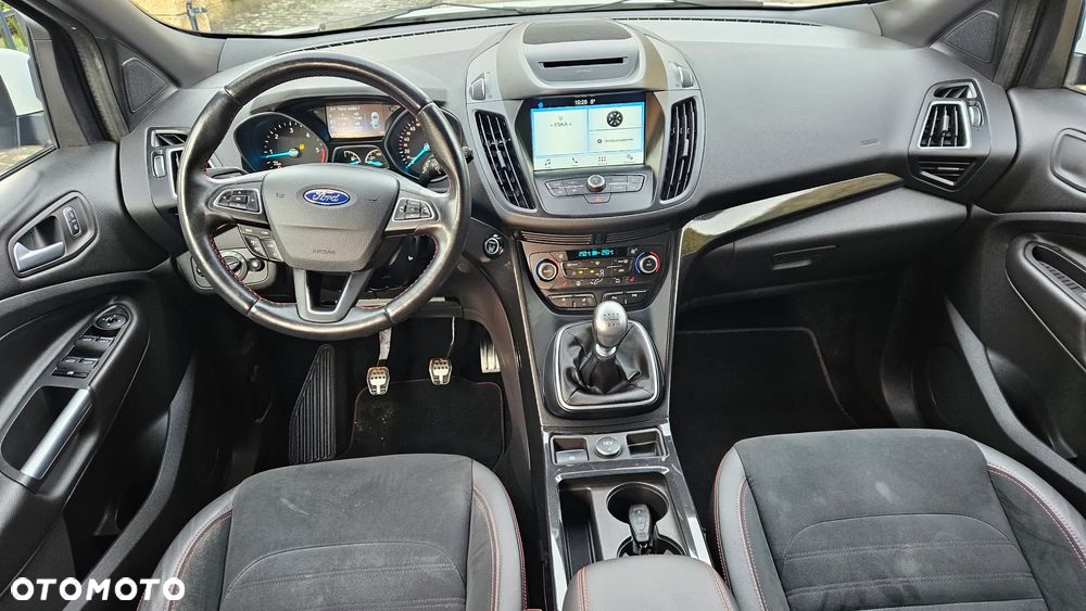 Ford Kuga 2.0 TDCi AWD ST-Line - 14