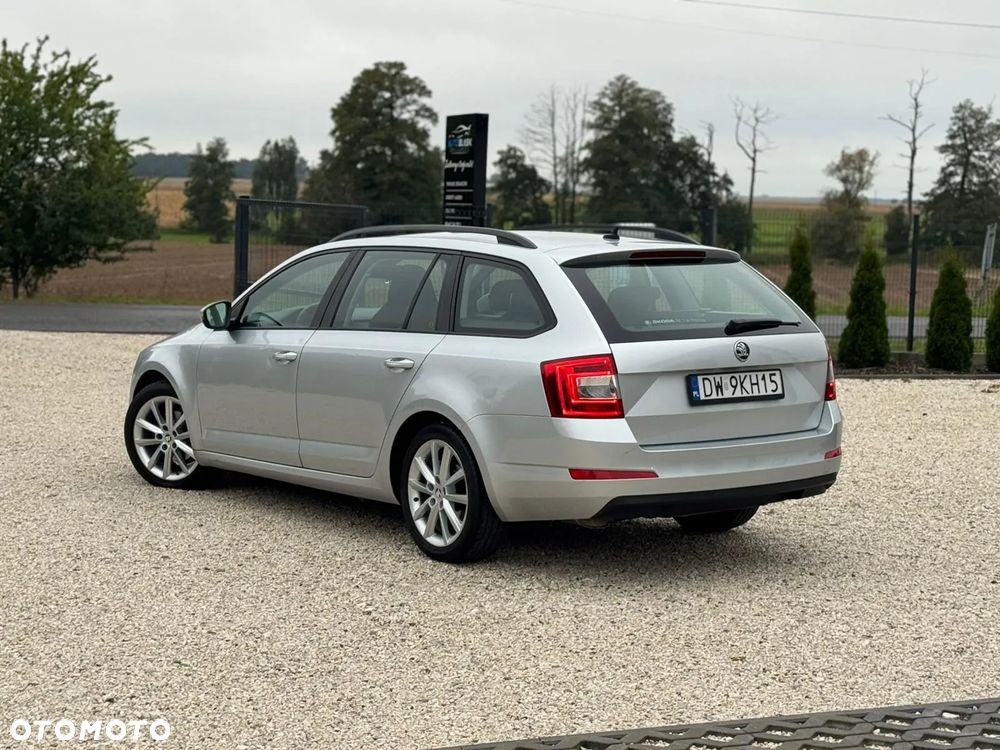 Skoda Octavia 2.0 TDI Style DSG - 7