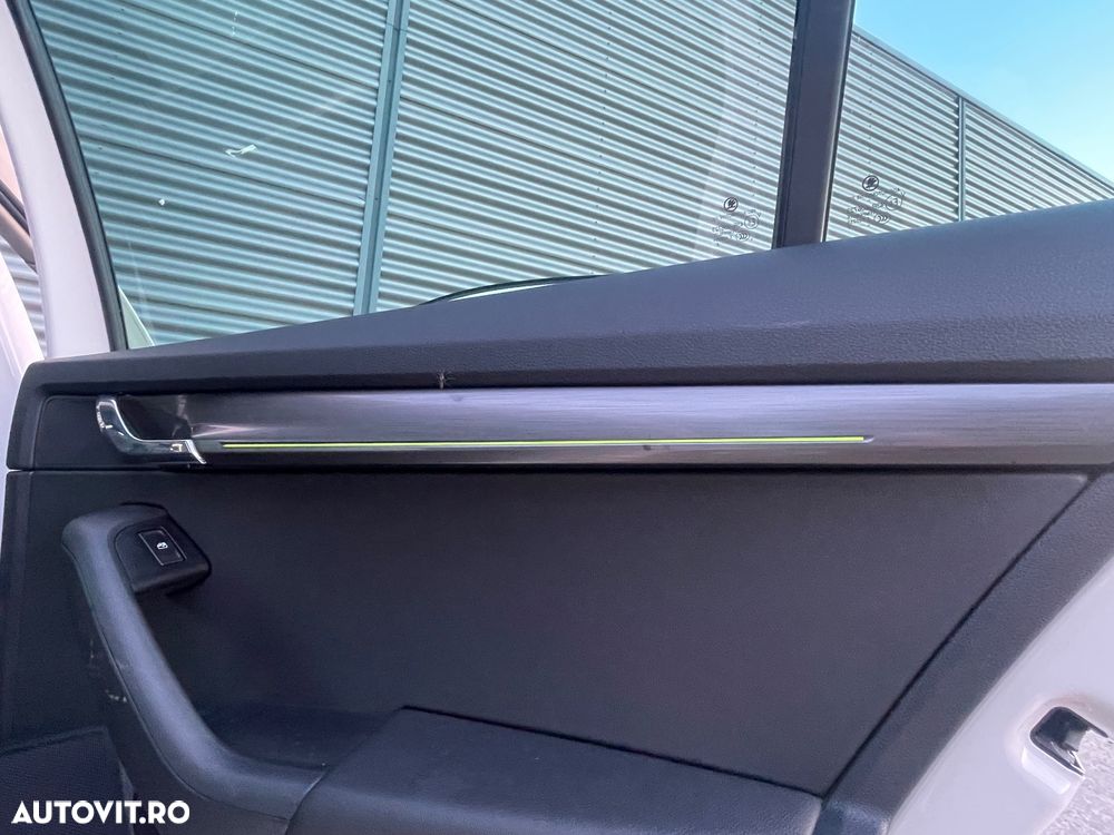 Skoda Octavia 2.0 TDI DSG Style - 17