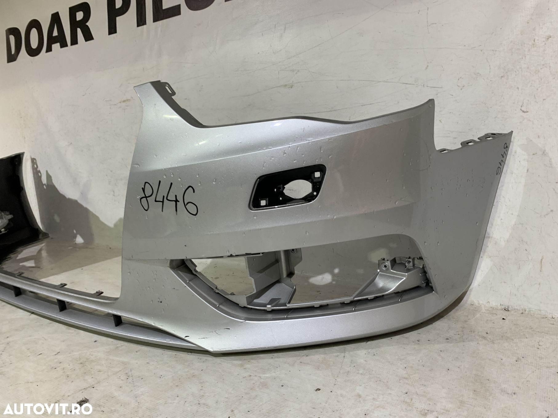 Bara fata Audi A3, Hatchback, 2013, 2014, 2015, 2016, cod origine OE 8V3807437, cu gauri pentru spalatori faruri. - 3