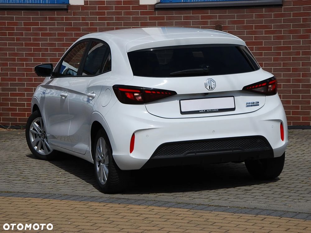 MG MG3 3 Hybrid+ Luxury - 4