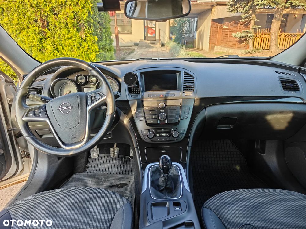 Opel Insignia 1.6 T Cosmo - 9