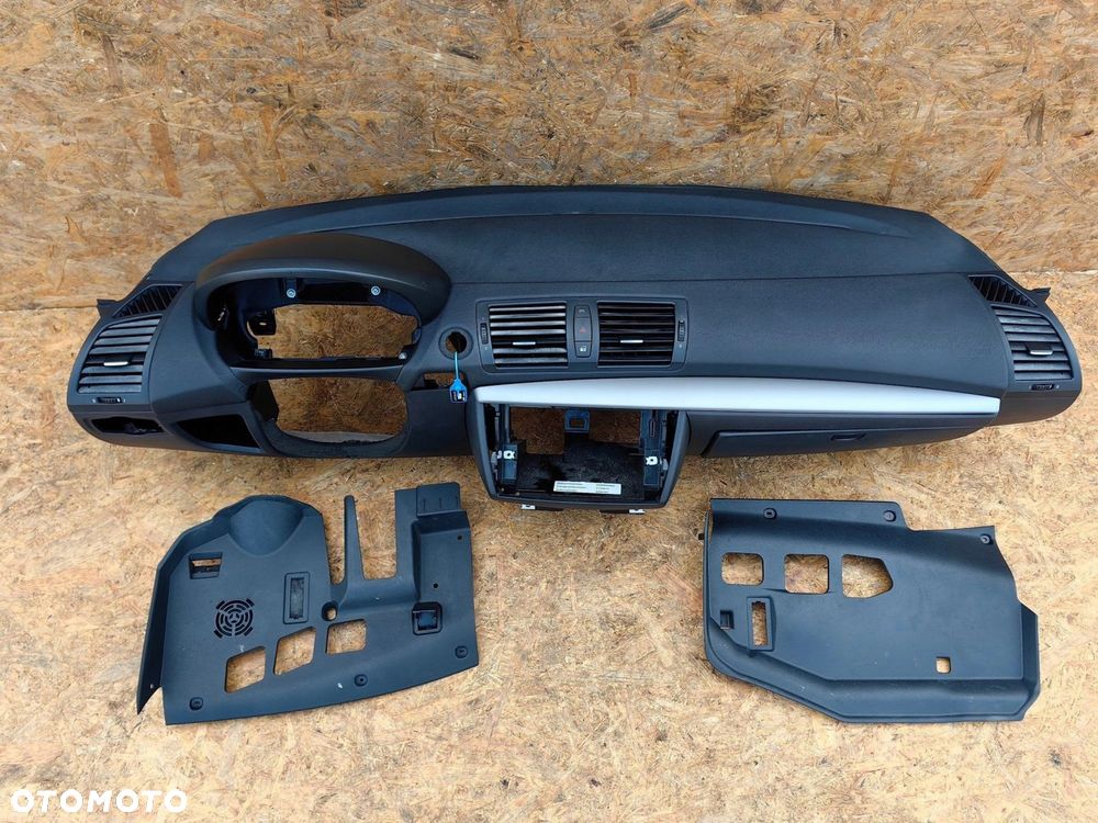 Deska rozdzielcza kokpit BMW 1 e81 e82 e87 e88 EUROPA kompletna czarna - 1