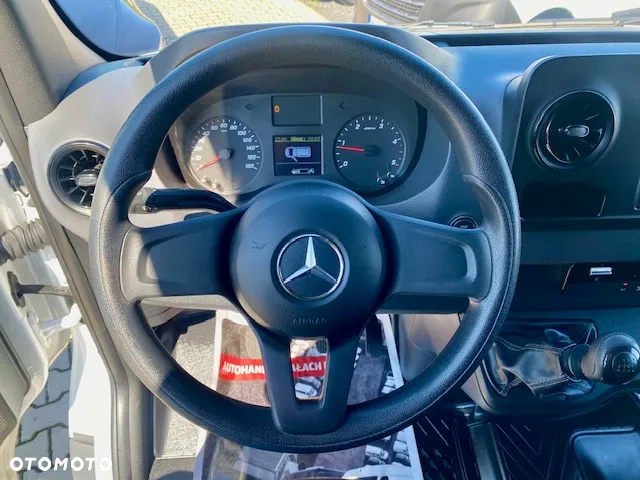 Mercedes-Benz Sprinter - 8