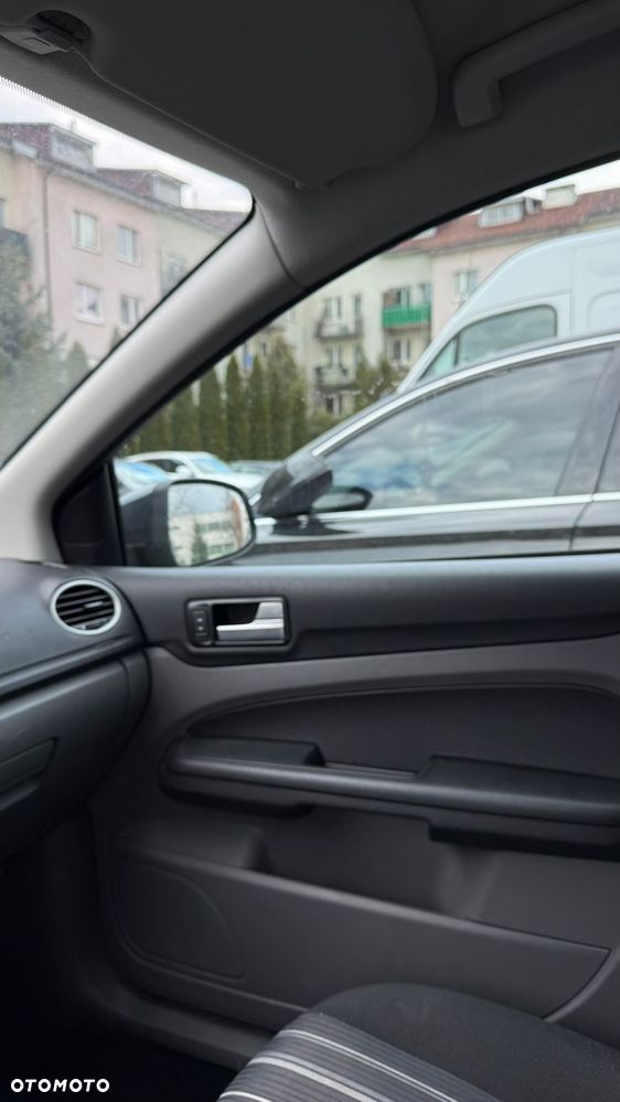 Ford Focus 1.6 16V Viva I - 8