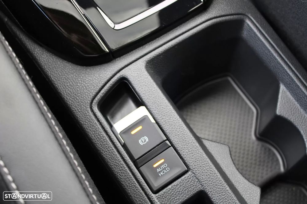 VW T-Roc 2.0 TDI R-Line DSG - 47