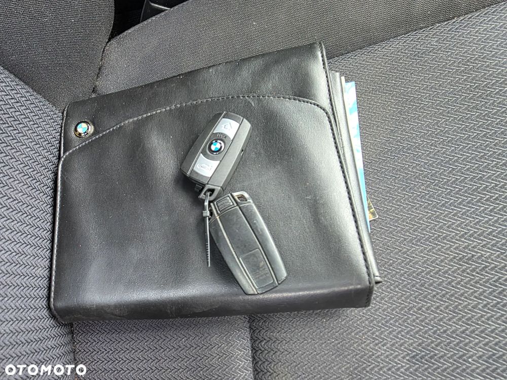 BMW Seria 3 318i Edition Exclusive - 11