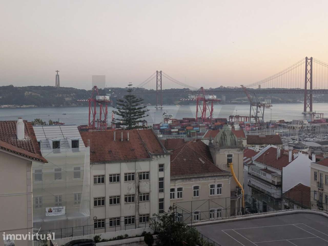 Arrendo / Alugo | Apartamento T1+1 duplex com garagem | na Lapa, Lisbo - Grande imagem: 4/42