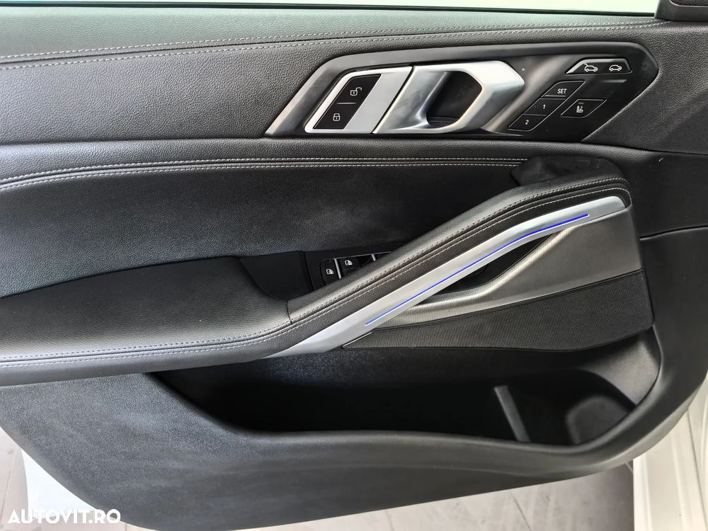 BMW X6 xDrive40i AT MHEV - 15