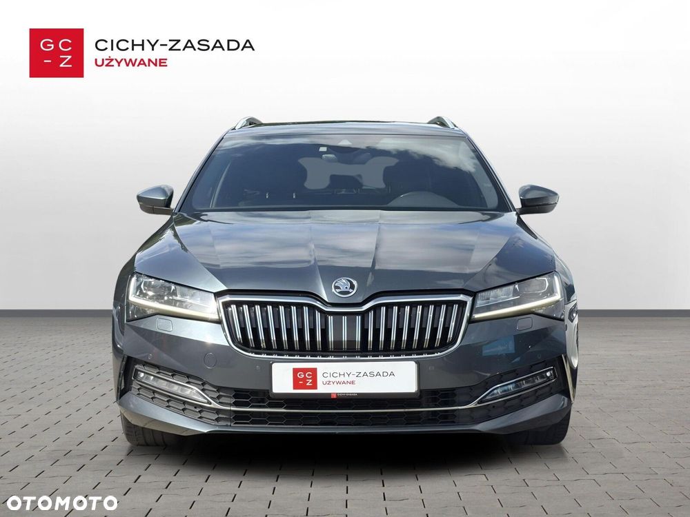 Skoda Superb 2.0 TDI SCR 4x4 L&K DSG - 9