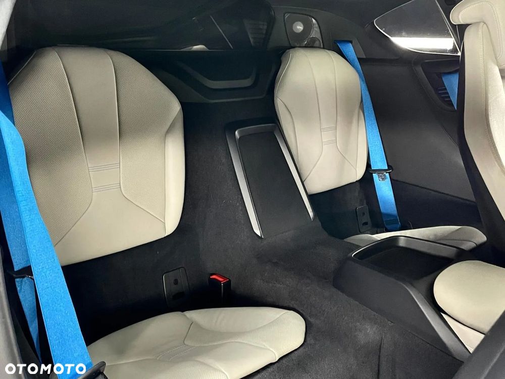 BMW i8 Standard - 11