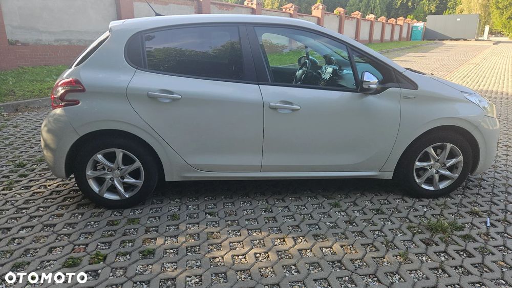 Peugeot 208 1.2 PureTech Active - 31