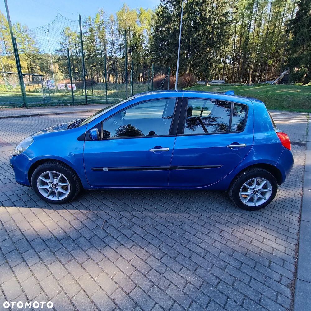 Renault Clio 1.6 16V Extreme - 23