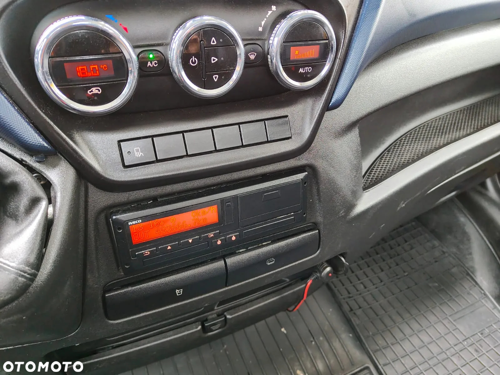 Iveco 35S18 / DIGICROSS - 14
