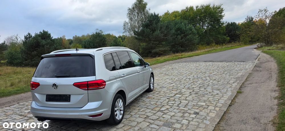 Volkswagen Touran 2.0 TDI SCR Highline - 7