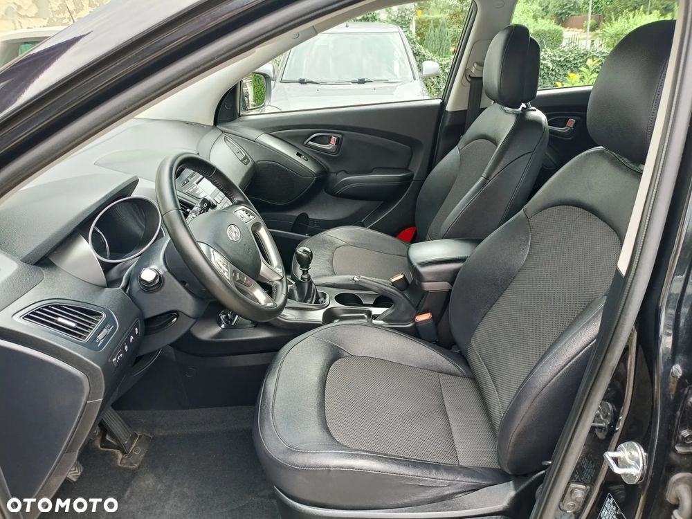 Hyundai ix35 1.6 2WD blue Trend - 9