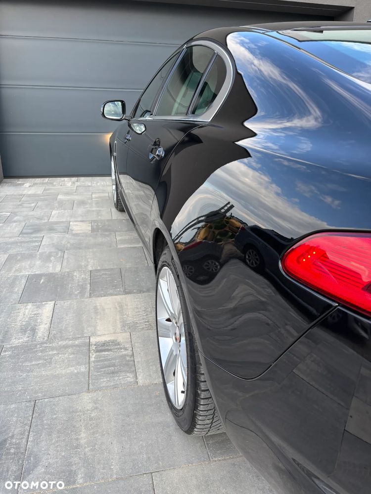 Jaguar XF 3.0 V6 D Premium Luxury - 10