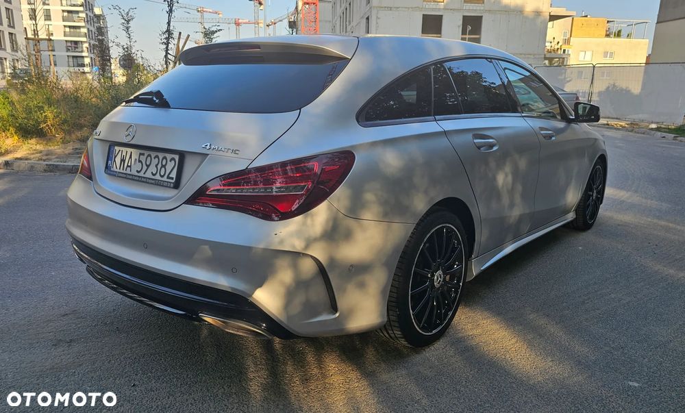 Mercedes-Benz CLA 220 4-Matic AMG Line - 9