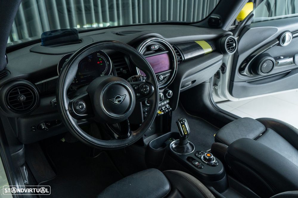 MINI 3 Portas Cooper SE Premium Essential - 15