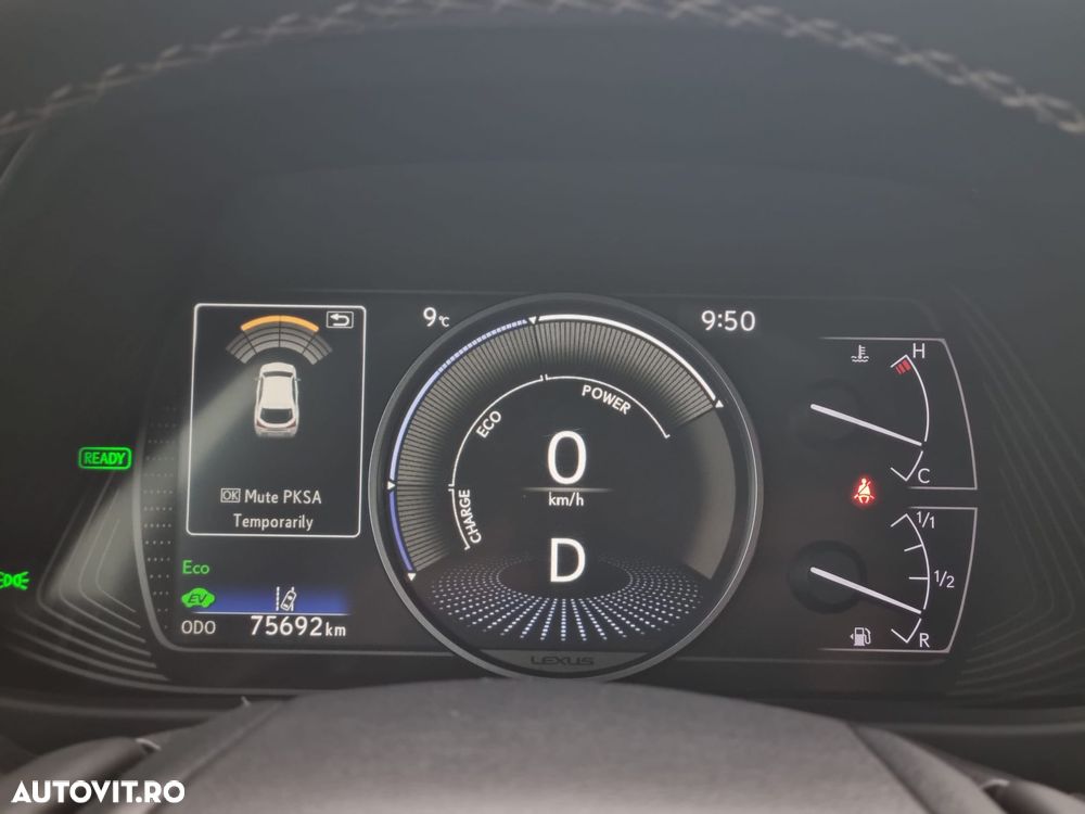 Lexus UX 250h Luxury Line - 23