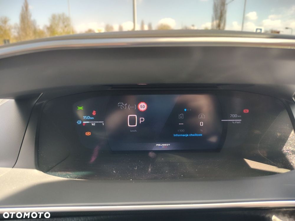 Peugeot 208 - 19