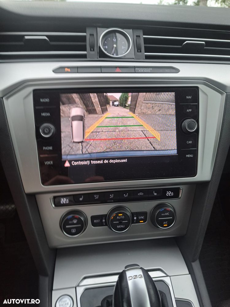 Volkswagen Passat 2.0 TDI SCR DSG Comfortline - 15