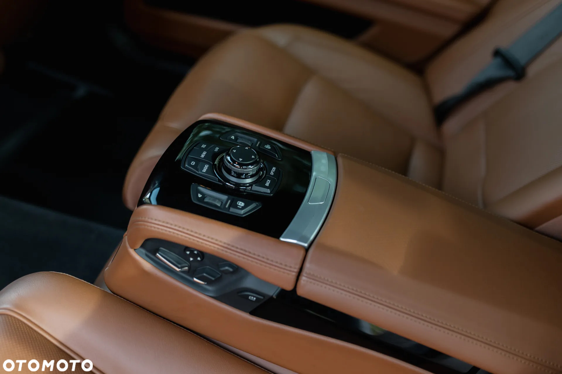BMW Seria 7 760i L - 15
