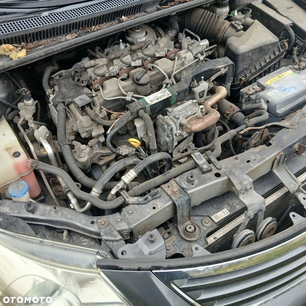 Toyota Avensis 2.0 D-4D - 13