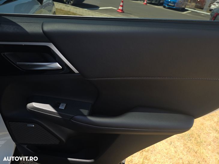 Mitsubishi Outlander 2.4 4WD - 22