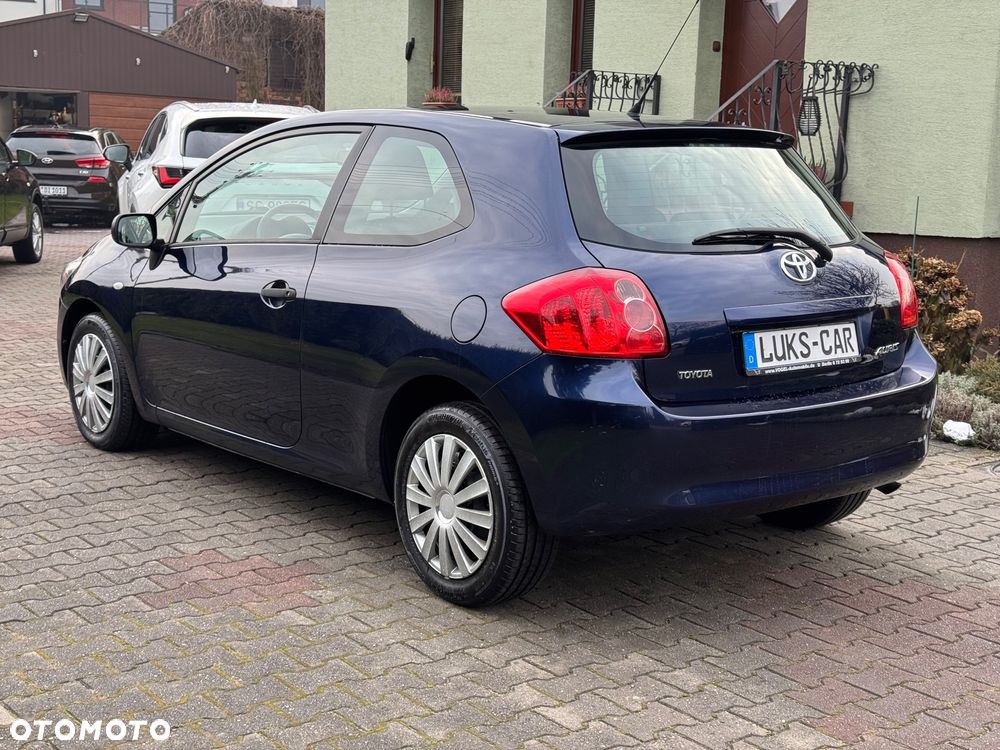 Toyota Auris 1.33 VVT-i - 5