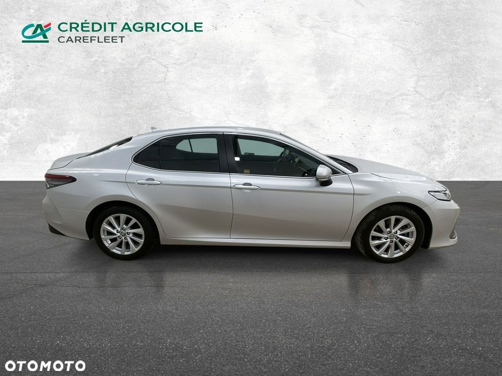 Toyota Camry - 5