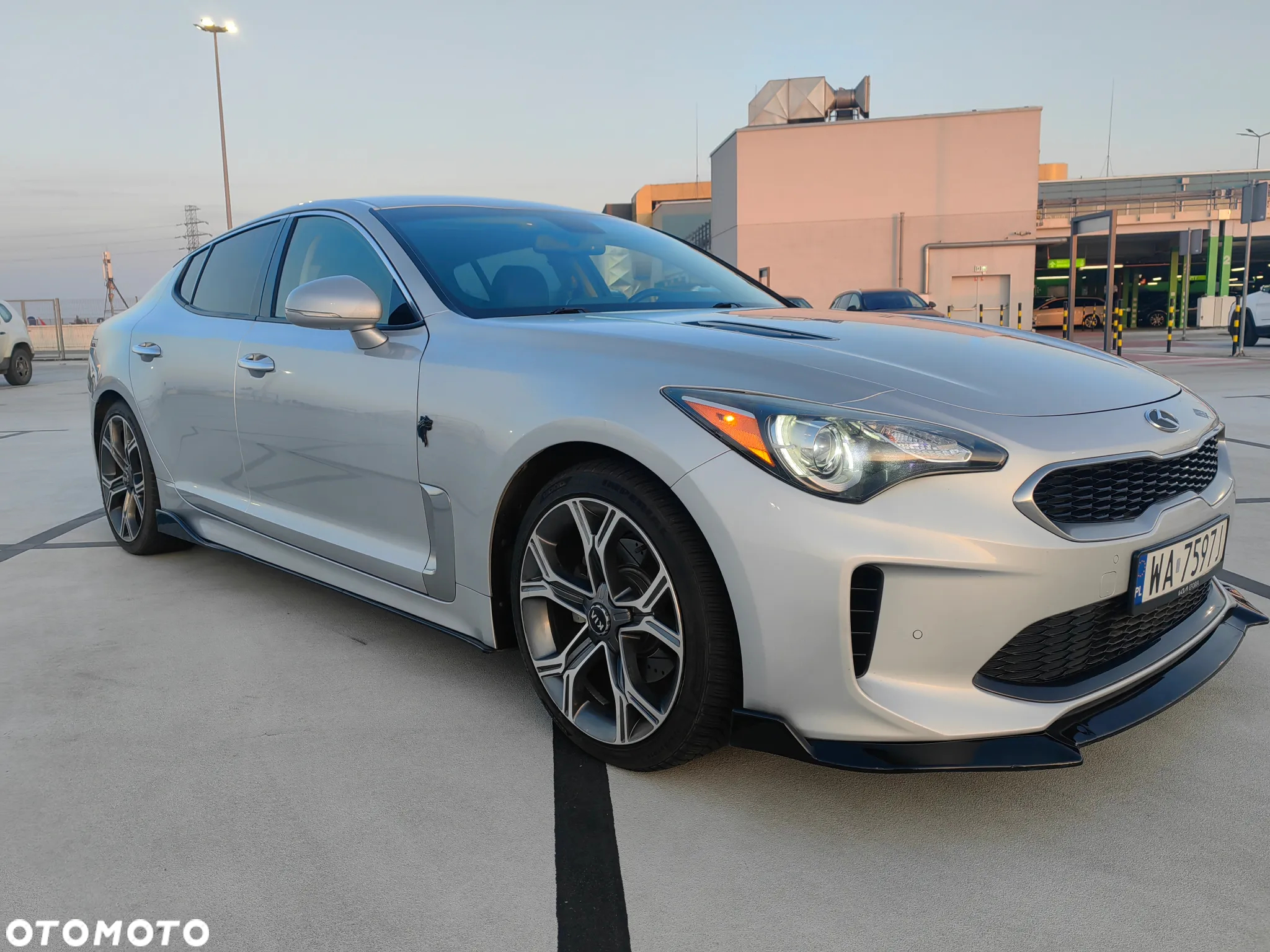 Kia Stinger 2.0 T-GDI L - 3