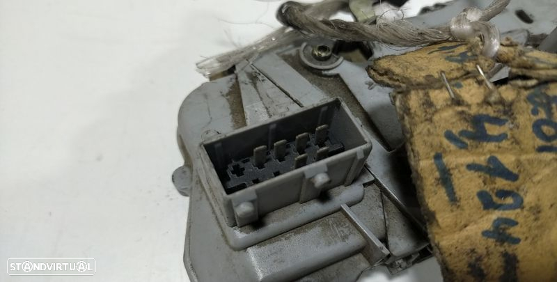 Fecho Porta  Fte Esq Peugeot 406 (8B) - 4