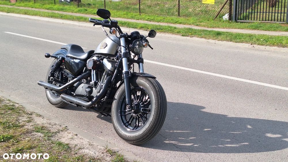 Harley-Davidson Sportster Forty-Eight - 4